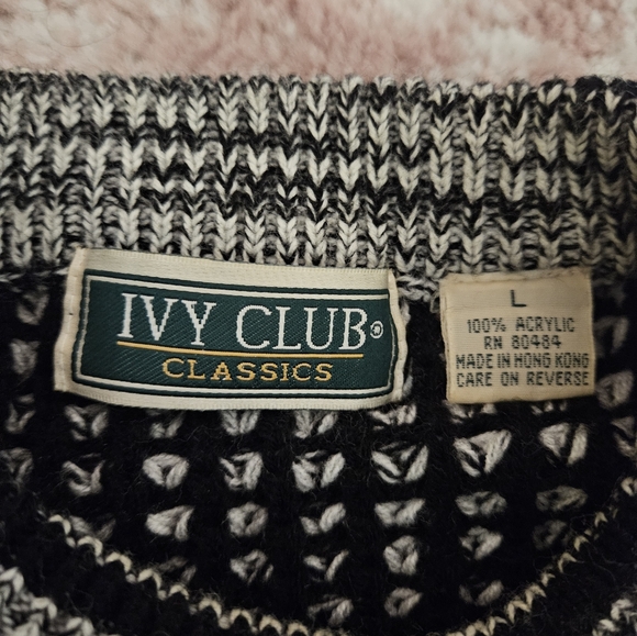 Vintage Oversized Sweater - Picture 4 of 4